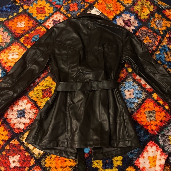 Leather Jacket with Belt - Picture 4 of 4